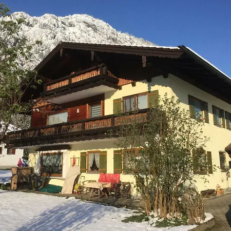 Hoelzl Apartment Schoenau am Koenigsee