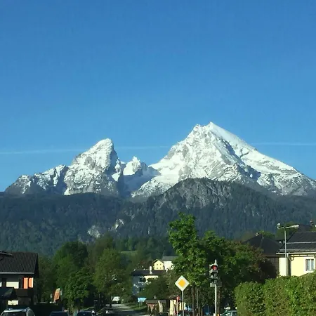 Hoelzl